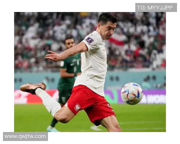 波兰足球历史上首位黑人球星的成长与突破之路