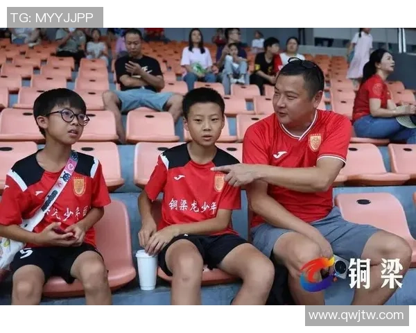 加菲凭实力闪耀绿茵赛场引领足球新时代燃动全球球迷热情